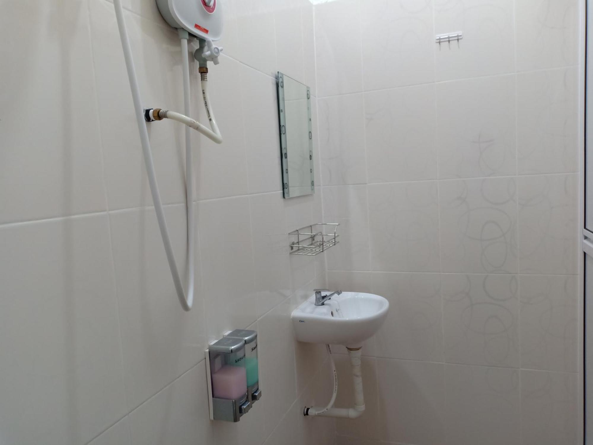 Cityscape Lodge - Penginapan Bajet Yang Mudah, Selesa & Selamat Dengan Wifi Dan Parkir Percuma Serta Layanan Mesra Tambah Servis Memuaskan Lumut Εξωτερικό φωτογραφία